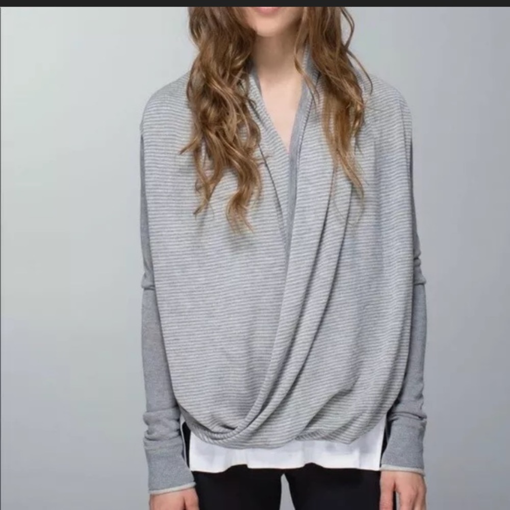 Lululemon Iconic Wrap - Picture 2 of 15